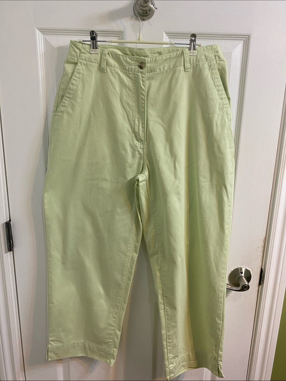 L.L. Bean Light Lime Cotton Ankle Pants Trousers Women’s Size 10 Natural Fibre